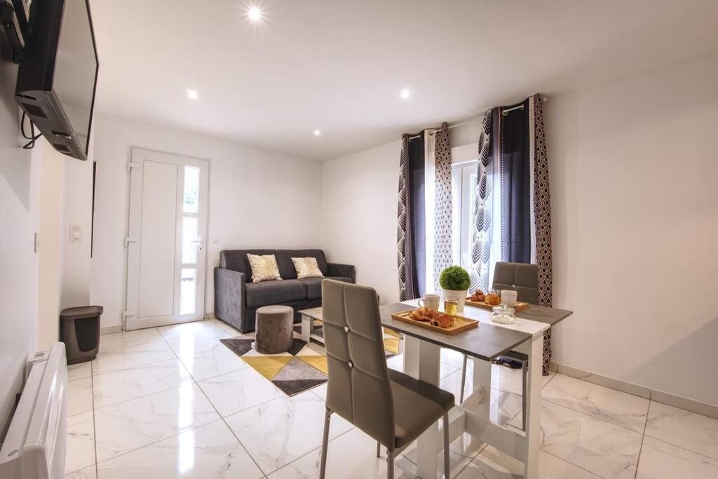 Appt P2 De 1 A 6 Pers A Rognac Apartment Exterior photo