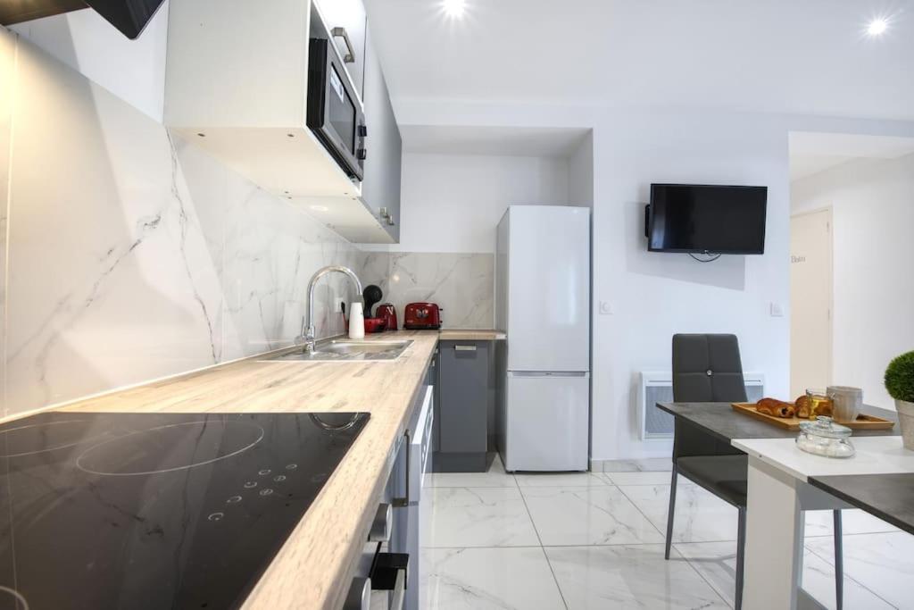 Appt P2 De 1 A 6 Pers A Rognac Apartment Exterior photo